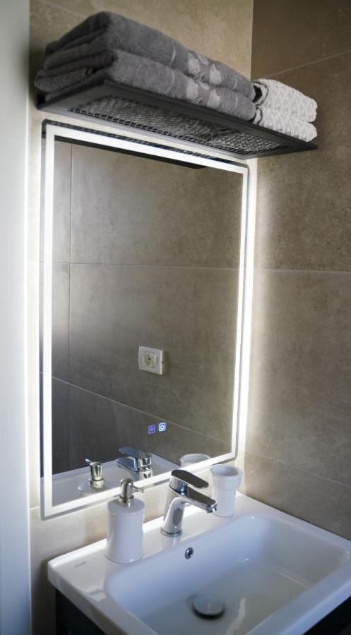 Stylish Apartment Near Tirana Center Ngoại thất bức ảnh