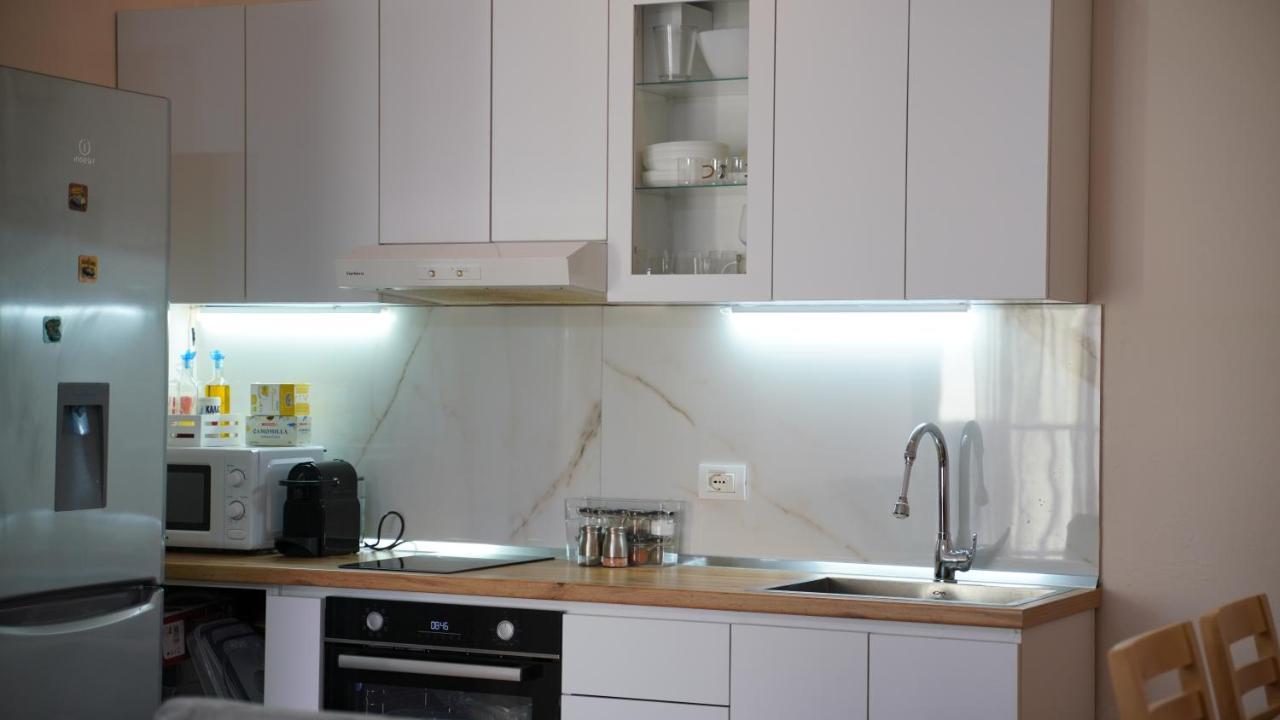 Stylish Apartment Near Tirana Center Ngoại thất bức ảnh